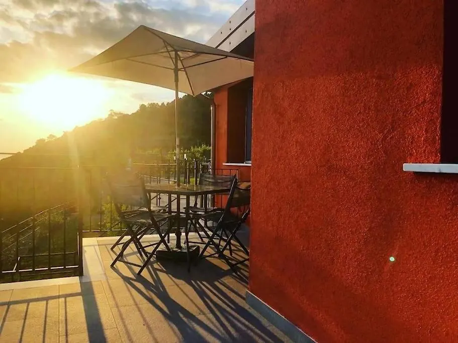 Orangehouse Cinque Terre. Private Parking Villa Riomaggiore Holiday home