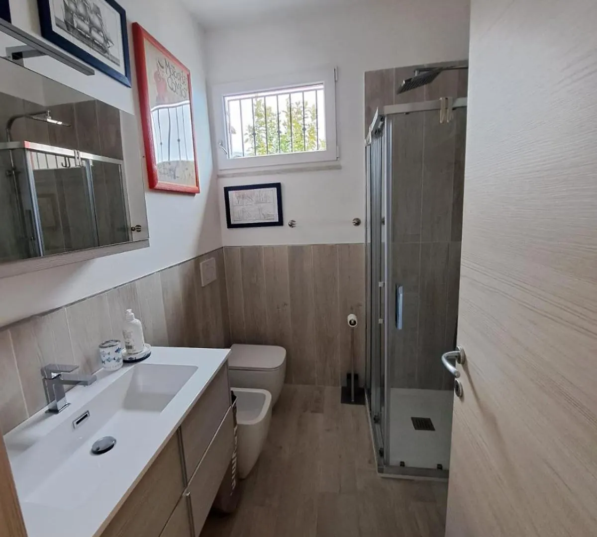 Orangehouse Cinque Terre. Private Parking Villa Riomaggiore Holiday home